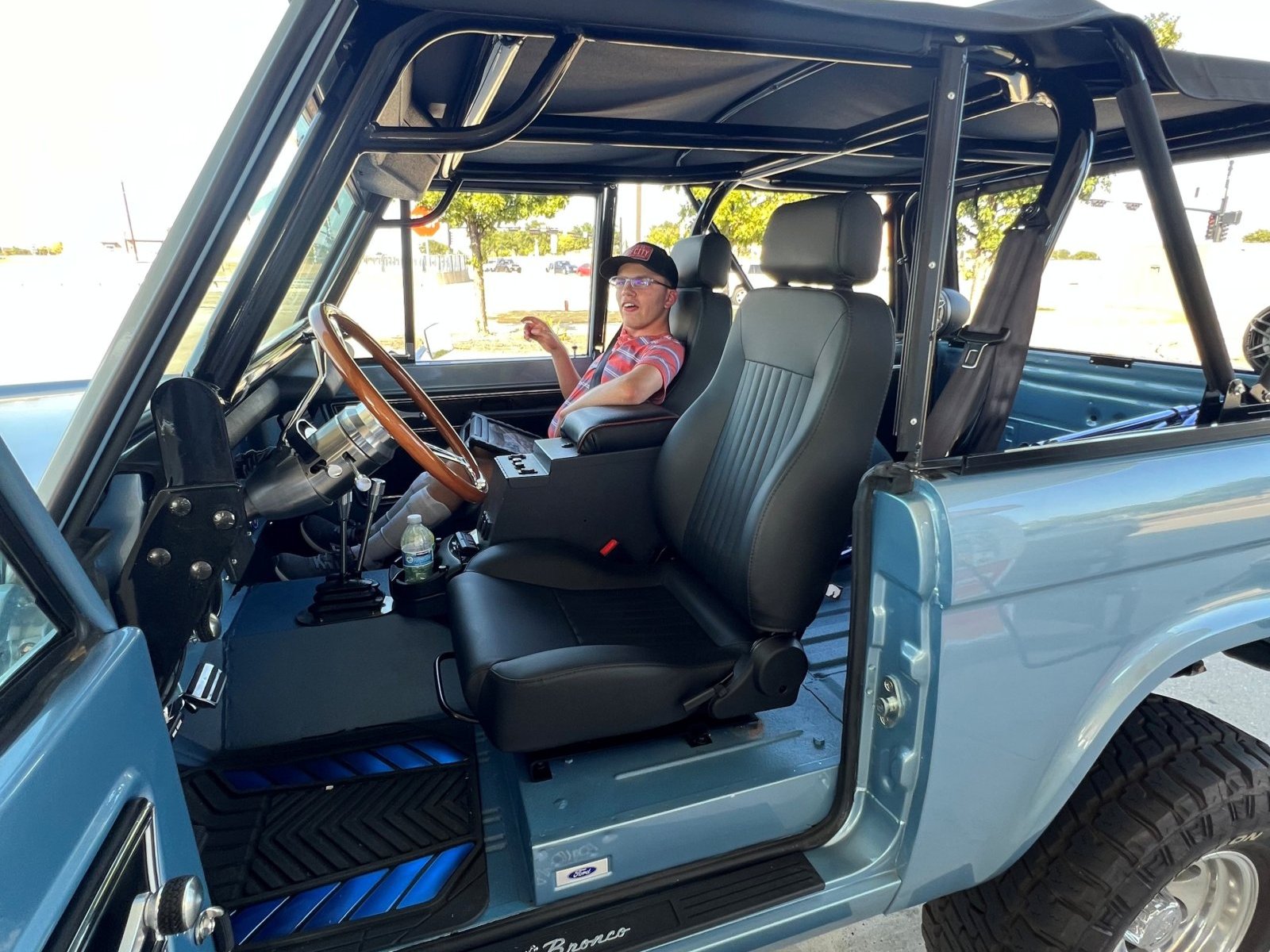 1973 Ford Bronco in Frisco 3