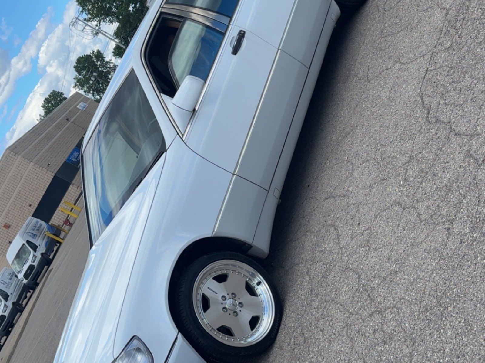 1993 Mercedes-Benz 400SEL in Clinton Township 1