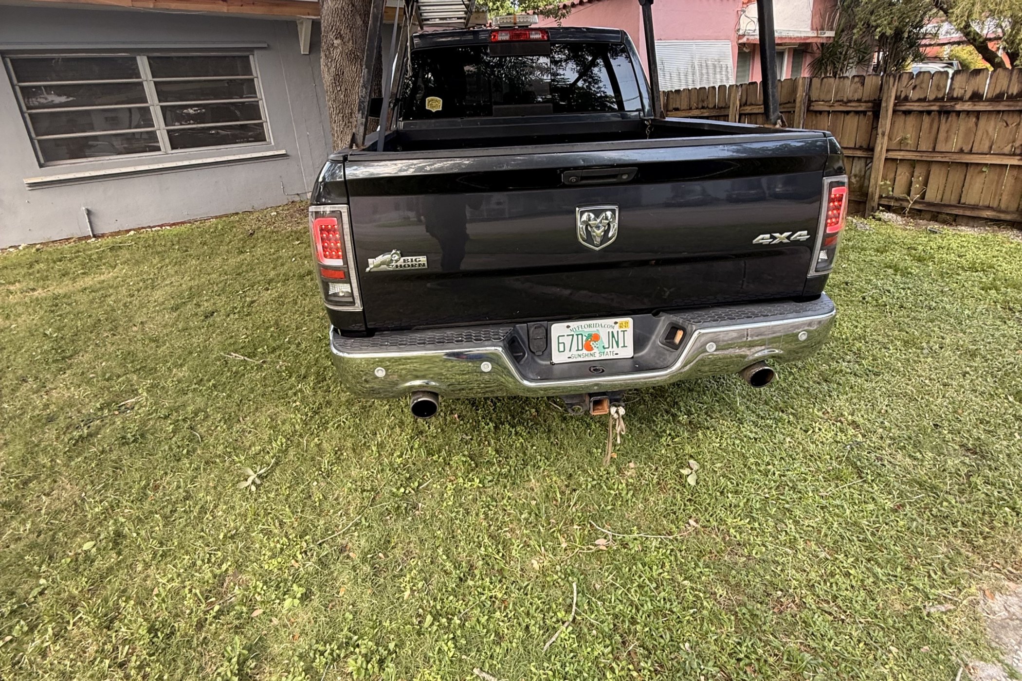 2016 Ram 1500 in North Miami 6