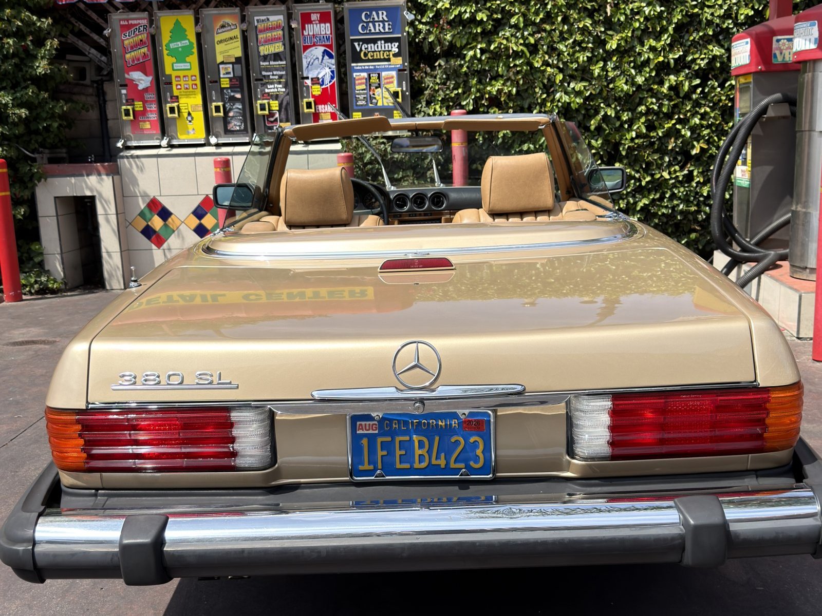 1982 Mercedes-Benz 380 SL in West Hollywood 2