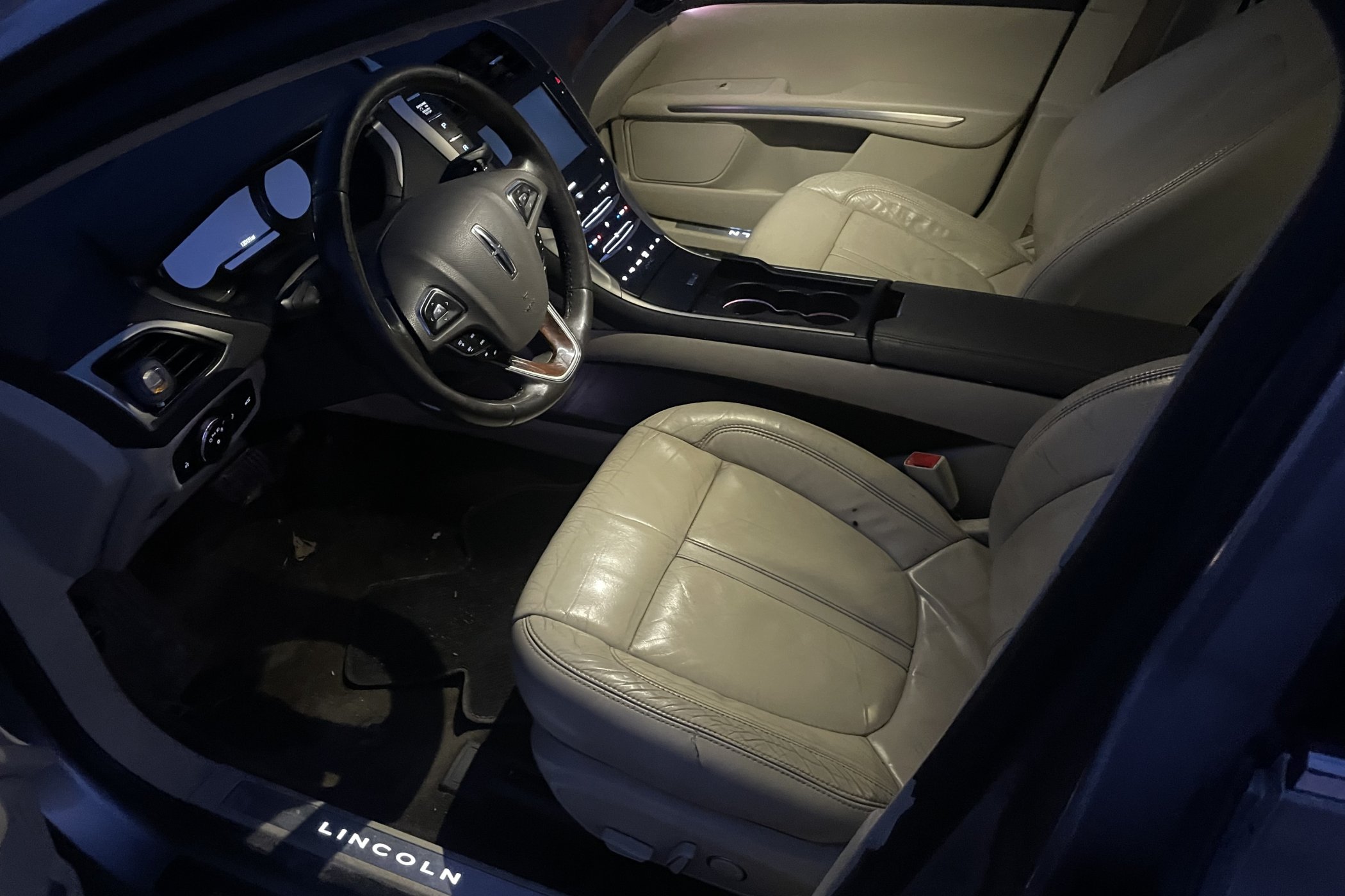 2015 Lincoln MKZ in Austin 4