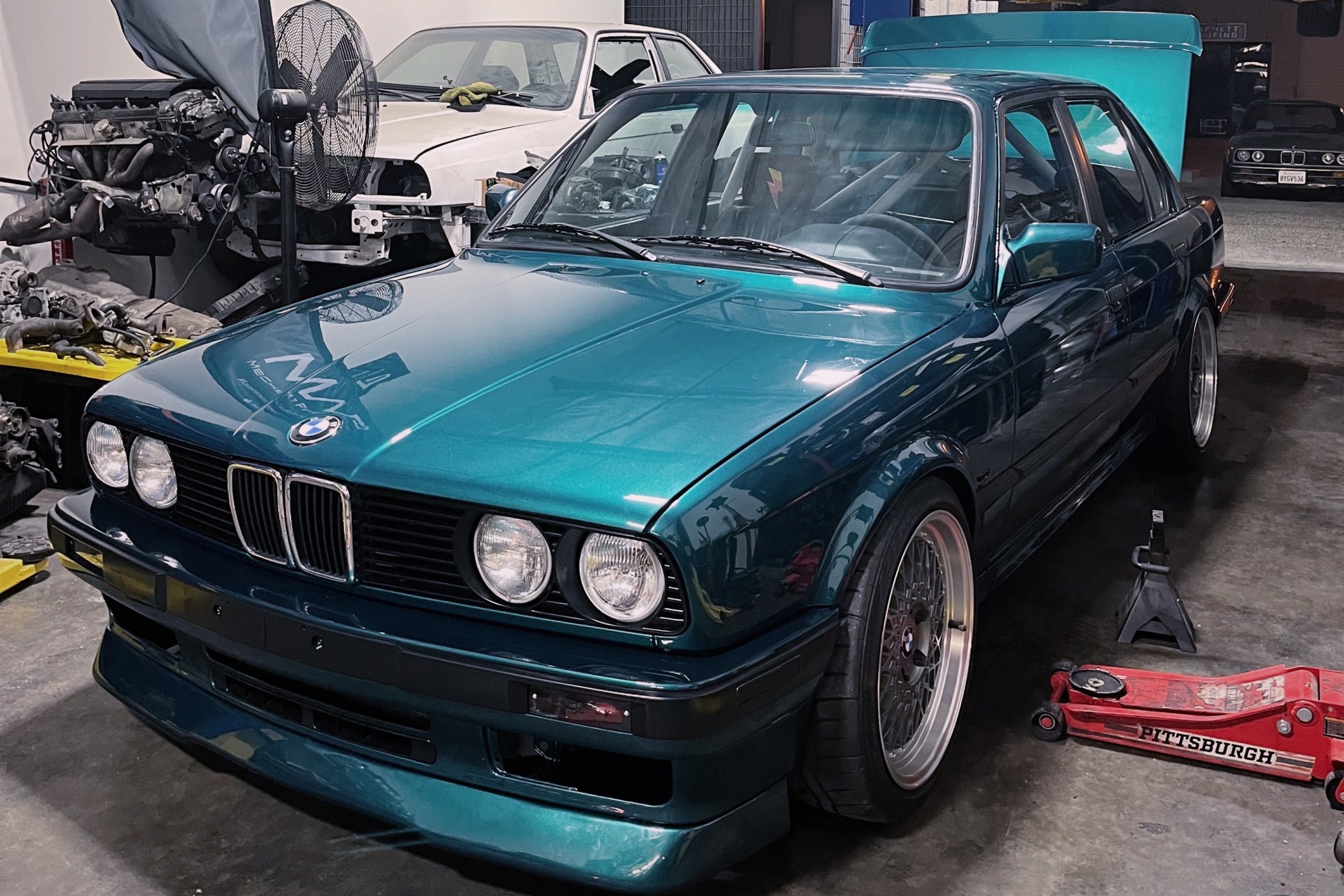 1991 BMW 325i in Irvine 6