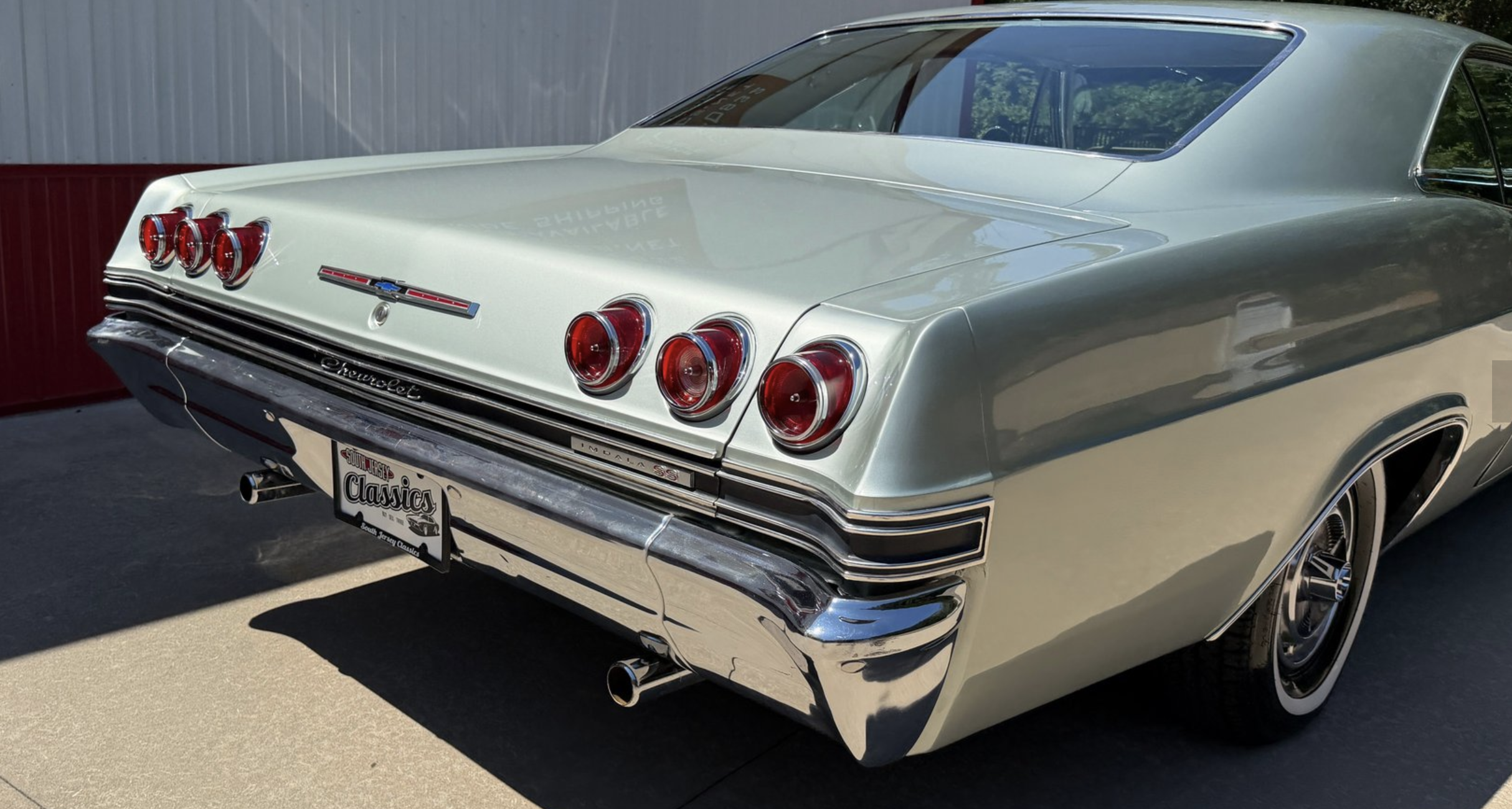 1965 Chevrolet Impala in Los Angeles 3