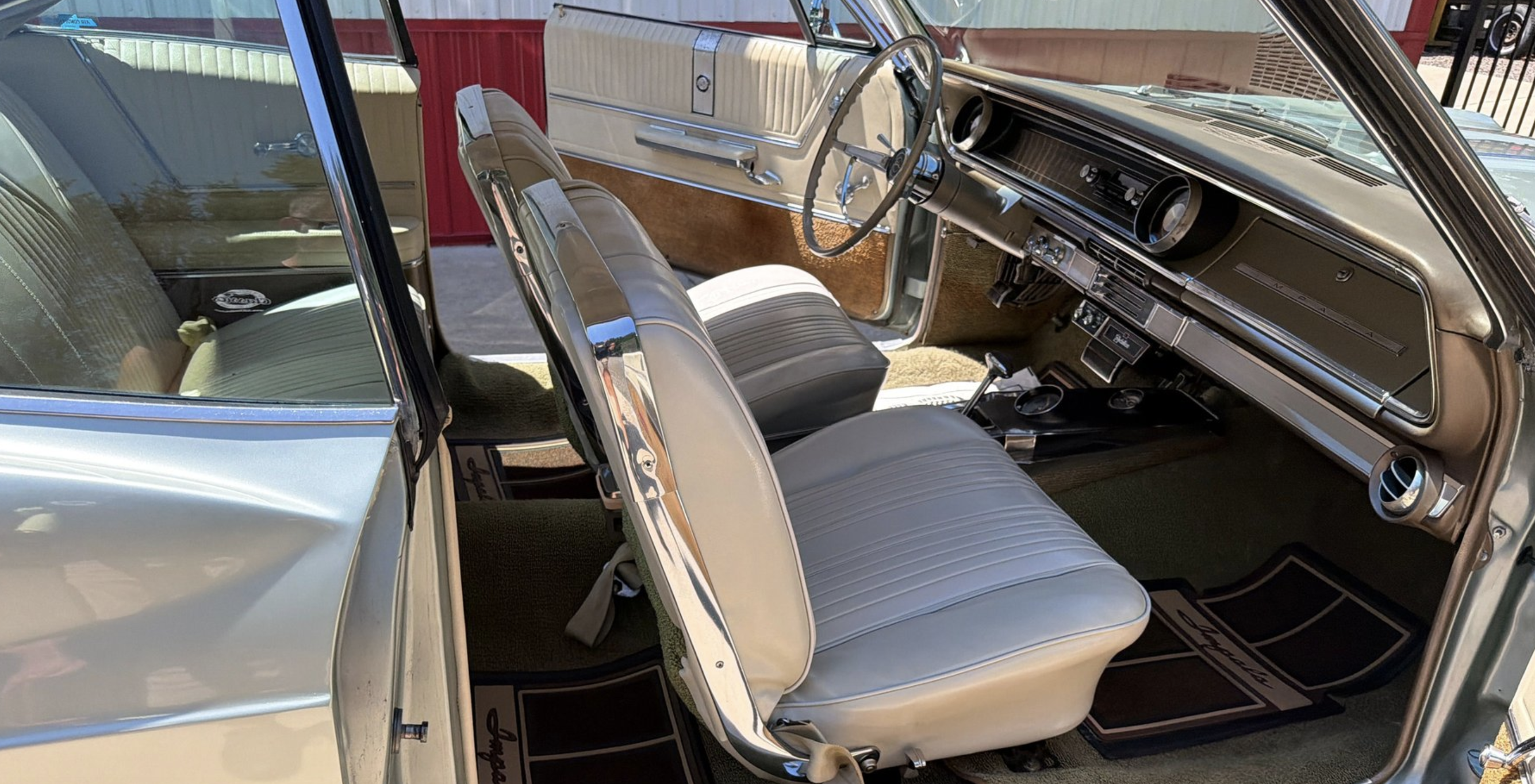 1965 Chevrolet Impala in Los Angeles 5