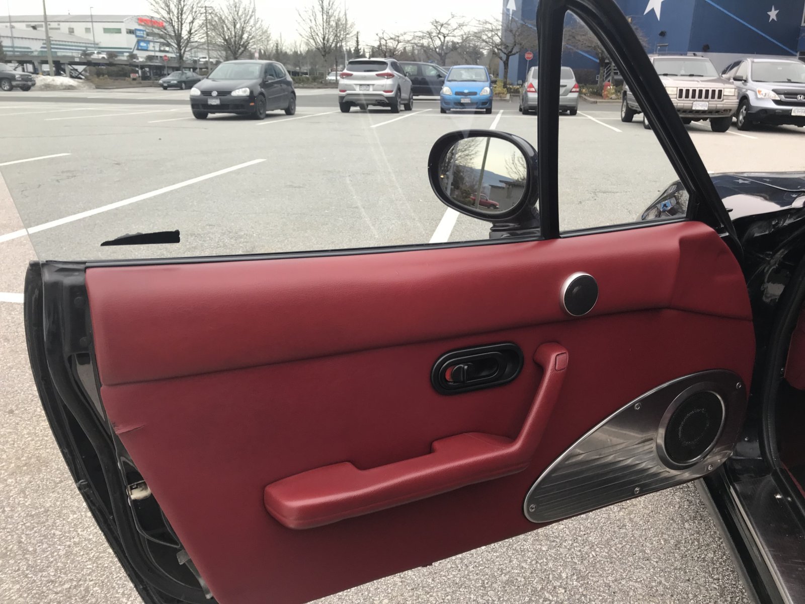 1993 Mazda Miata in Long Beach 3