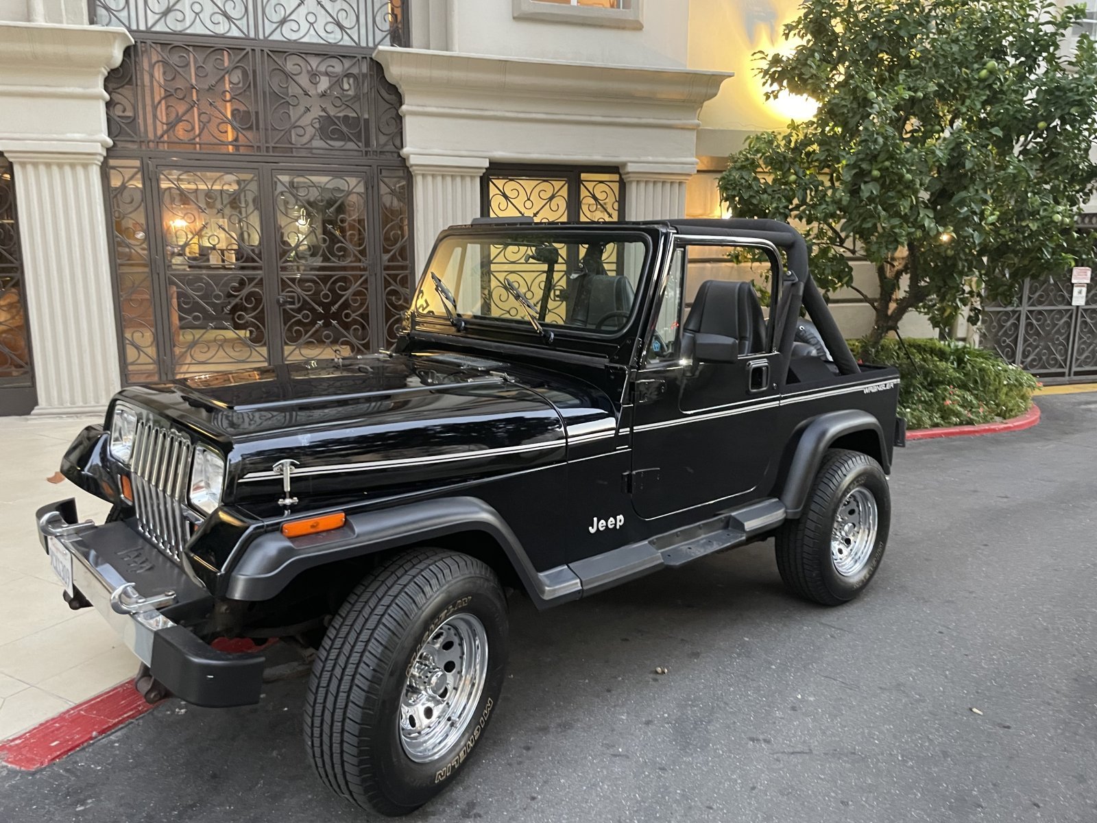 1991 Jeep Wrangler in Los Angeles 2