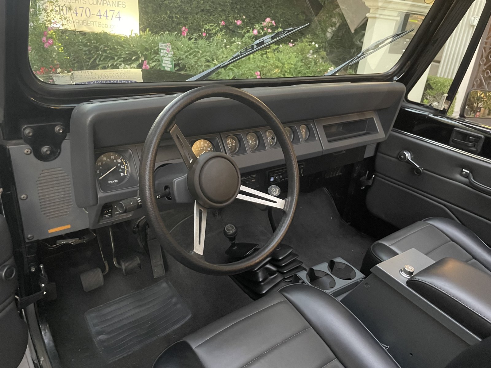 1991 Jeep Wrangler in Los Angeles 6