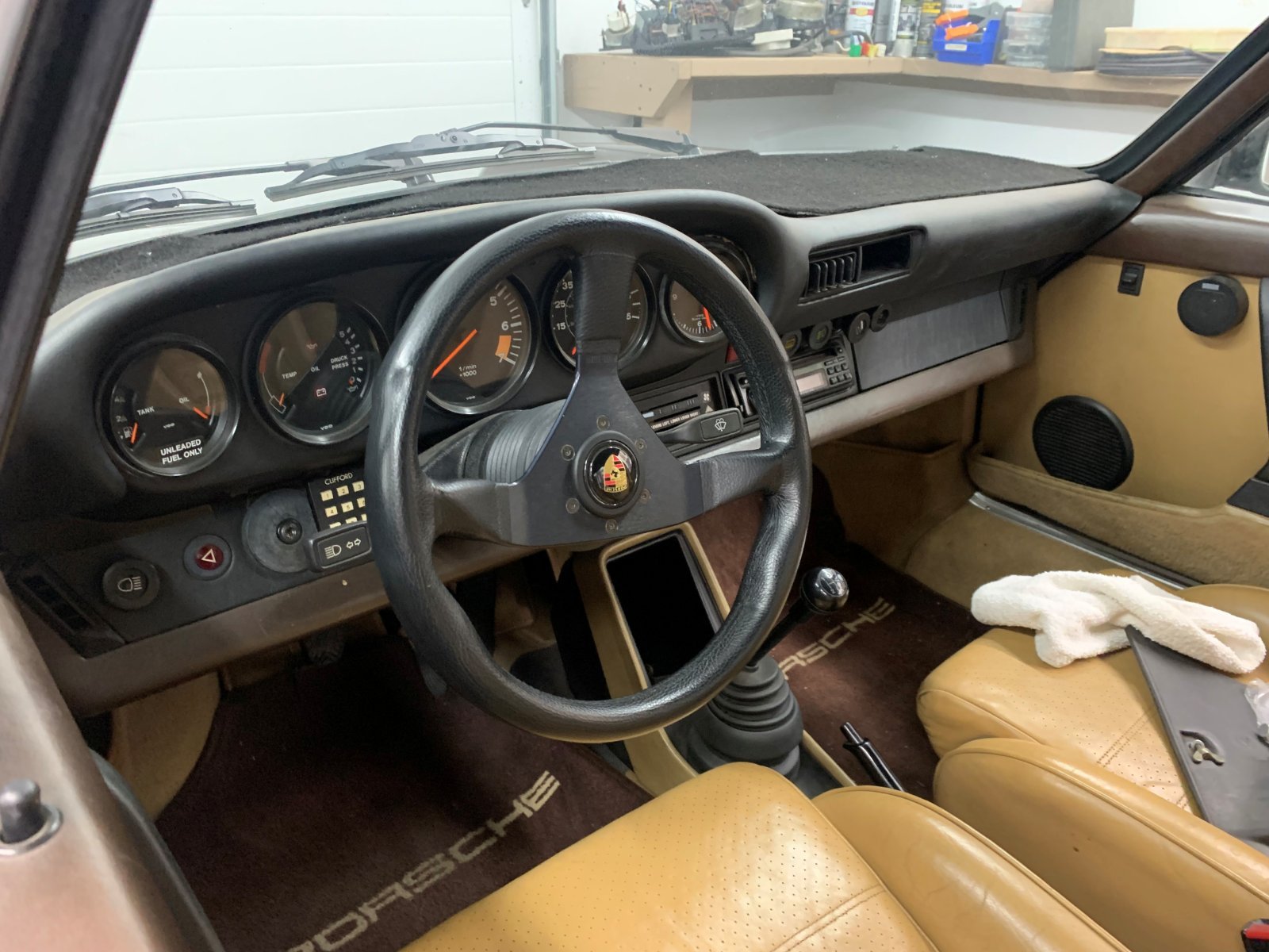 1981 Porsche 911SC in Long Beach 4