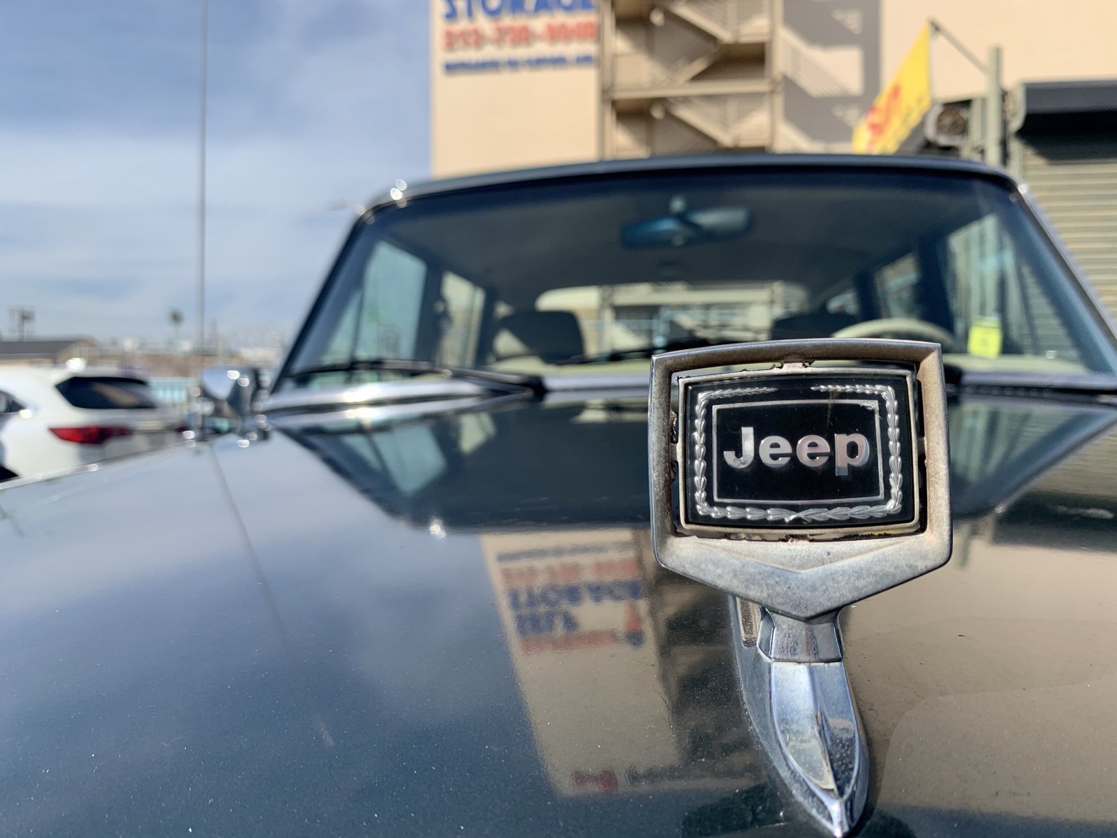1991 Jeep Grand Wagoneer in Los Angeles 1