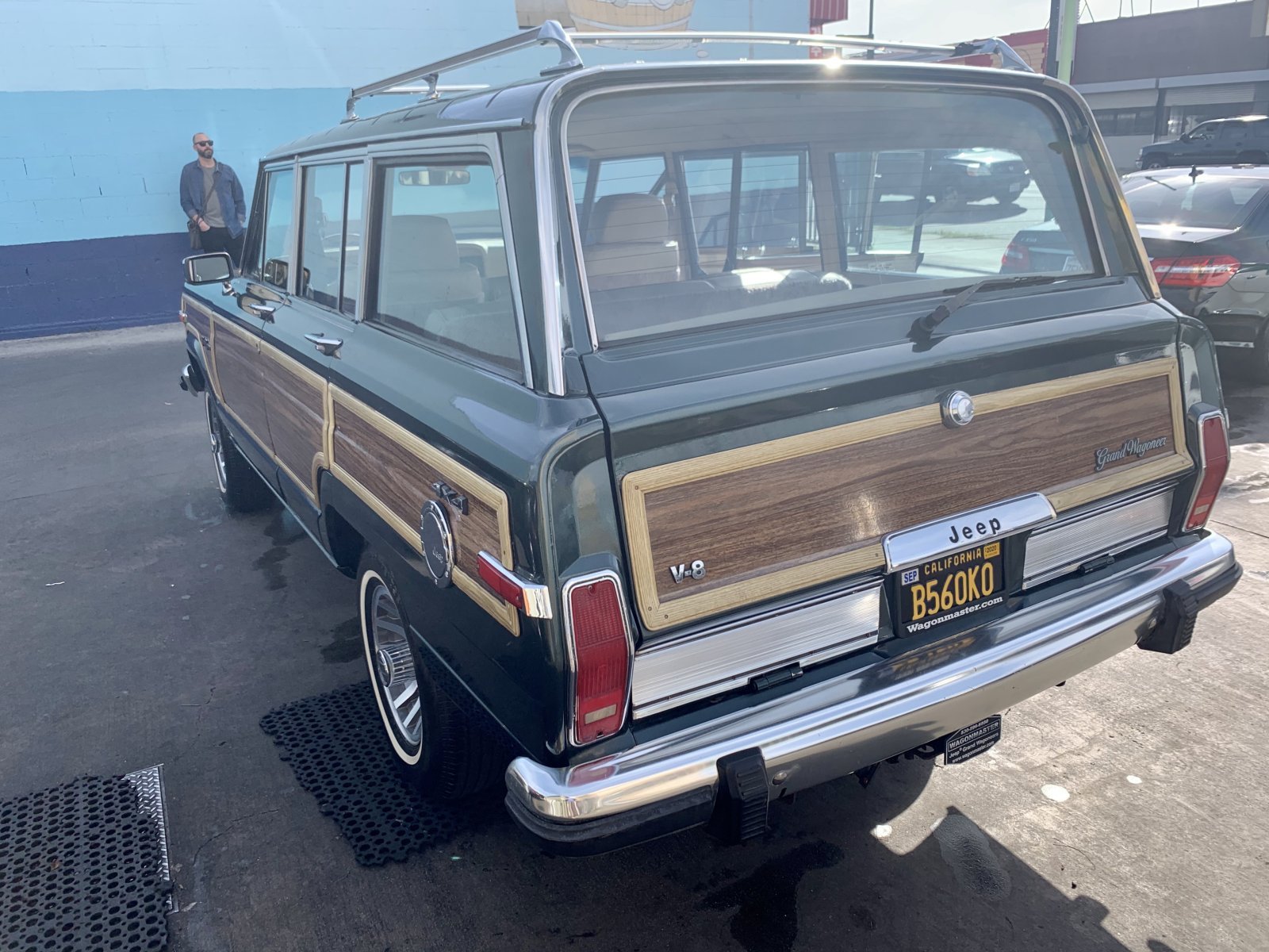 1991 Jeep Grand Wagoneer in Los Angeles 4