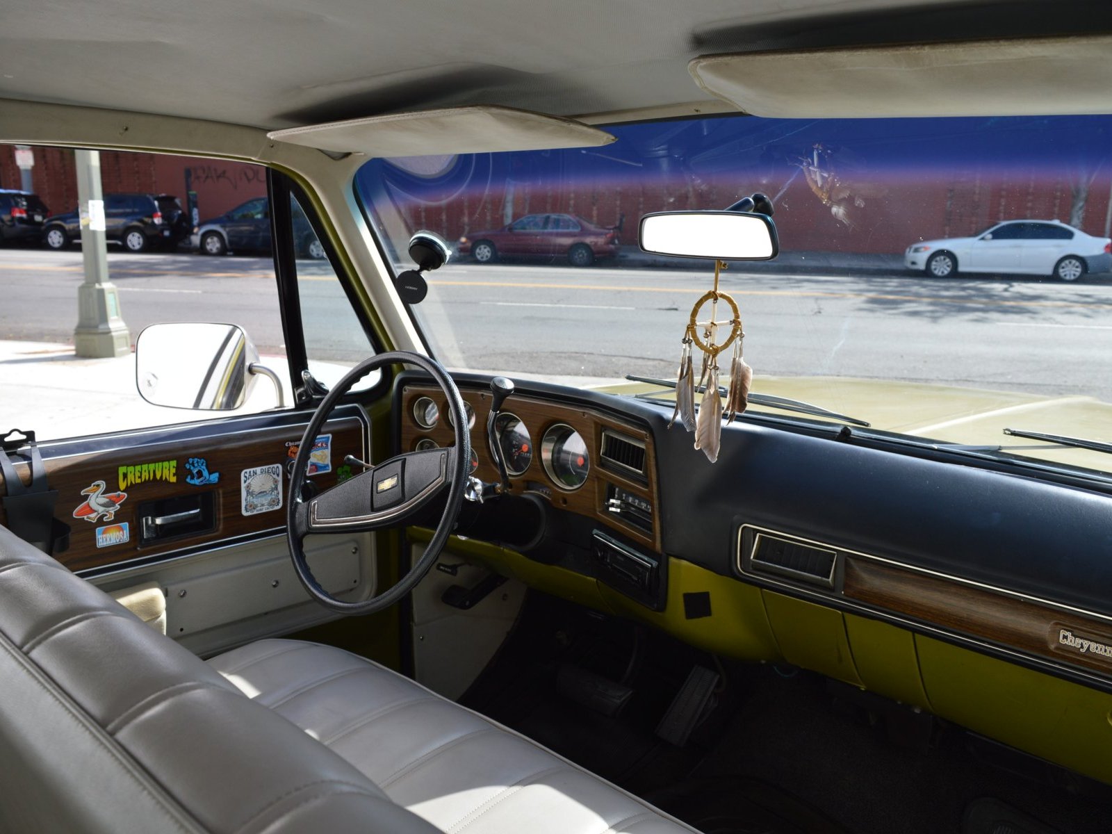 1973 Chevrolet Suburban C1500 in Los Angeles 18