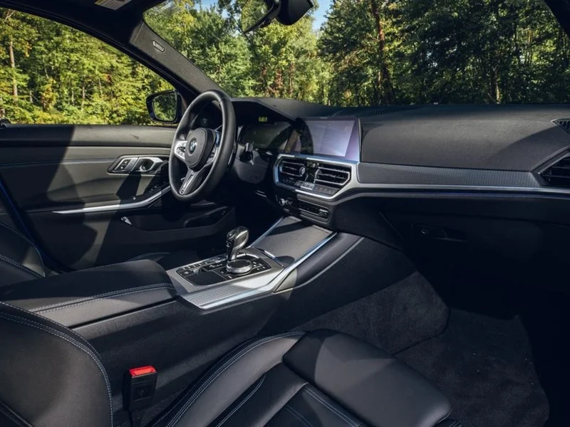 2021 BMW 330