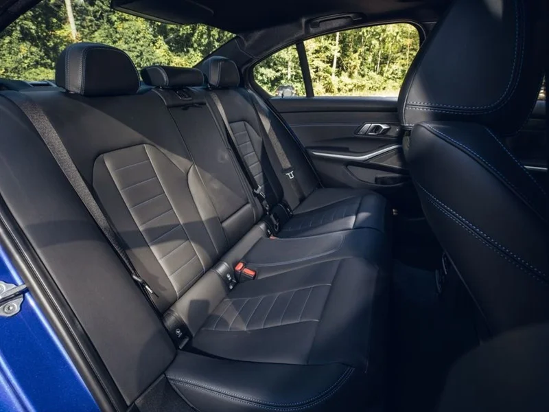 2021 BMW 330