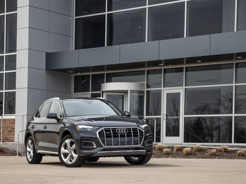 2022 Audi Q5 Premium Plus 25