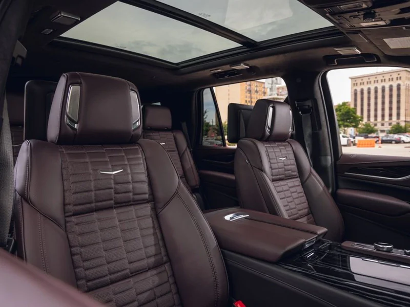 2023 Cadillac Escalade ESV Premium Luxury 10