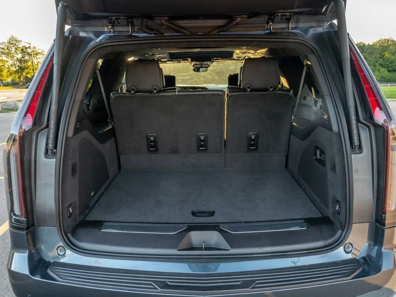 2022 Cadillac Escalade ESV Premium Luxury 11