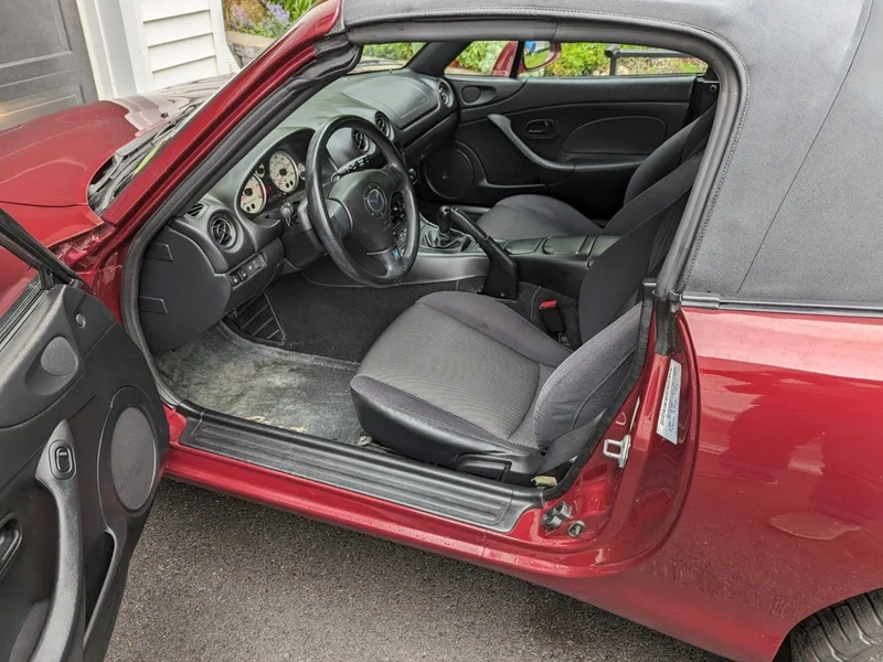 2003 Mazda MX-5 Miata 2