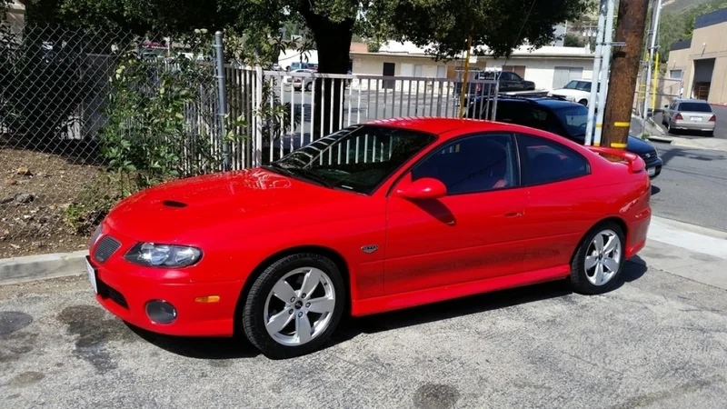 2005 Pontiac GTO 2