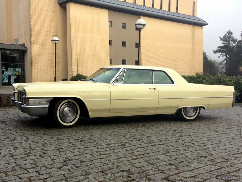 1965 Cadillac Coupe De Ville in Bergen 4