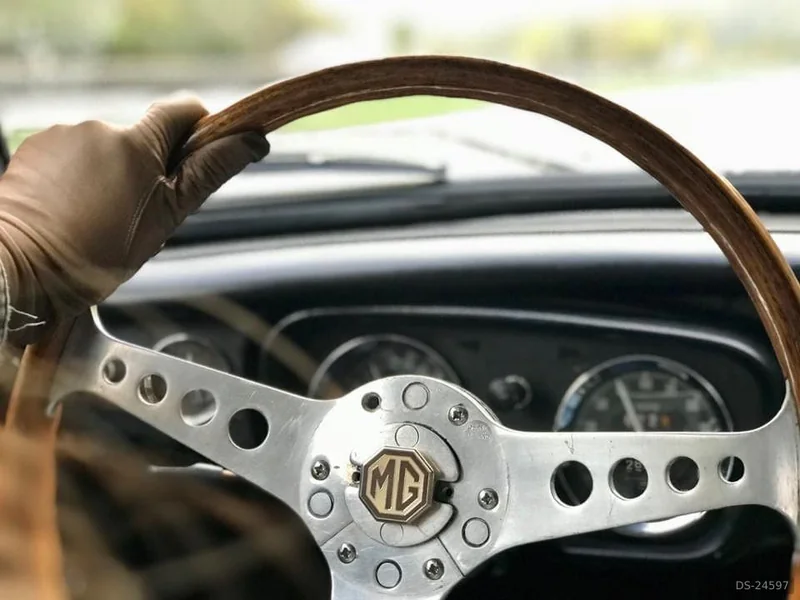 1963 MG B Roadster in Viby J 3