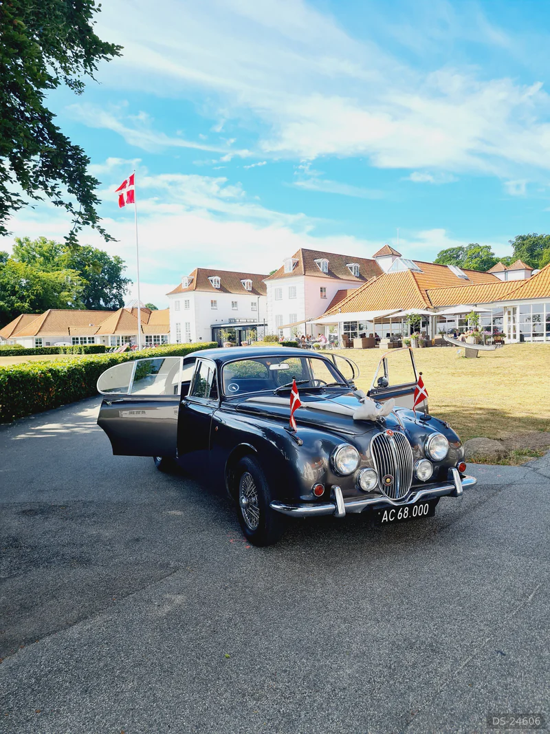 1968 Jaguar Mark II 340 in Græsted 3