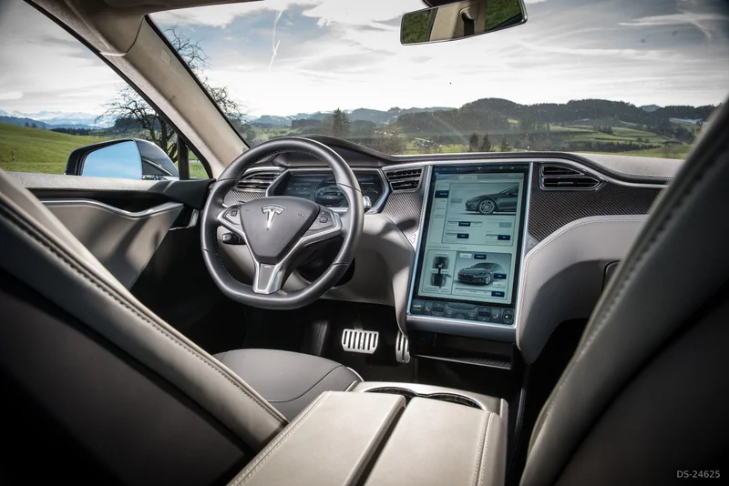 2015 Tesla Model S 70D in Skævinge 2