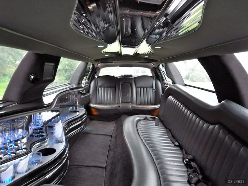 2007 Lincoln Town Car limousine in Næstved 2