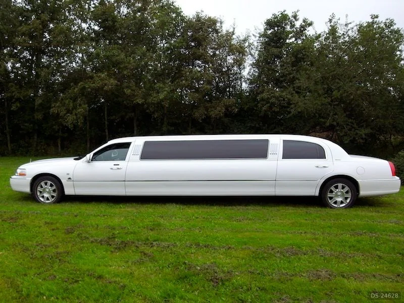 2007 Lincoln Town Car limousine in Næstved 3