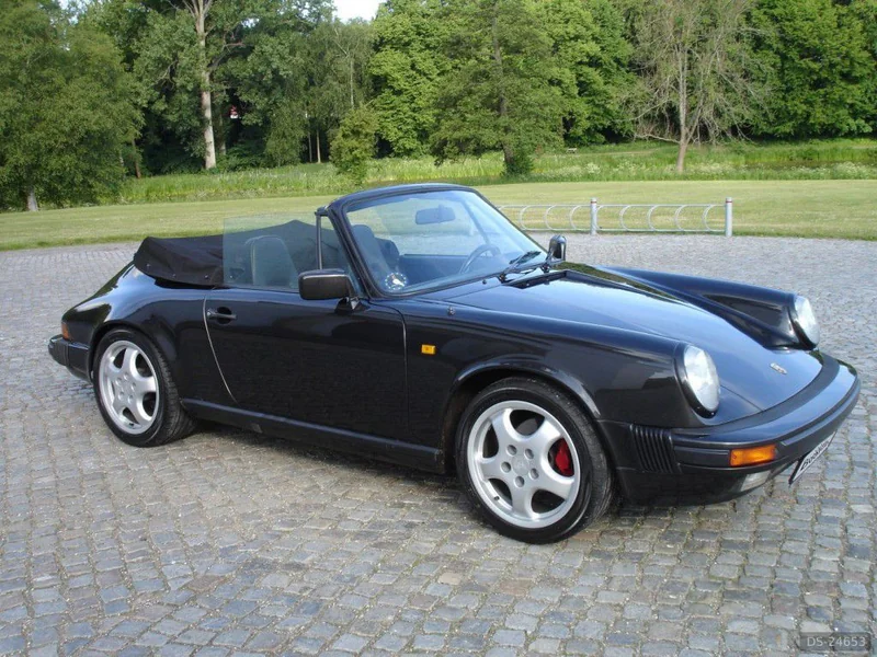 1976 Porsche 911 Cabriolet in Hornbæk