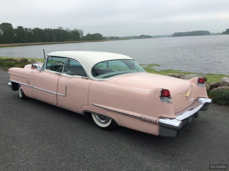 1956 Cadillac Sedan De Ville in Svendborg 3