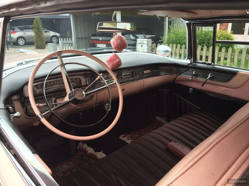 1956 Cadillac Sedan De Ville in Svendborg 6