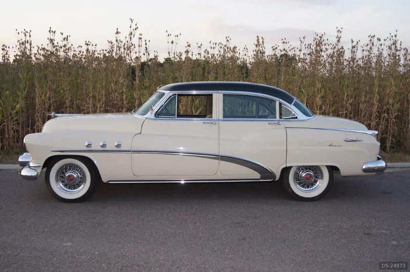 1952 Buick Super Eight Sedan