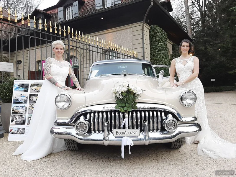 1952 Buick Super Eight Sedan in Basel 8