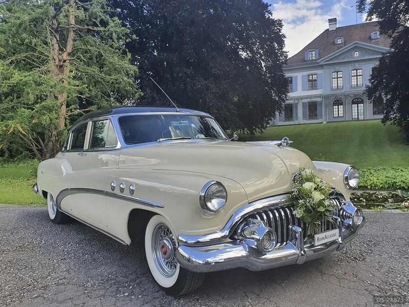1952 Buick Super Eight Sedan in Basel 6