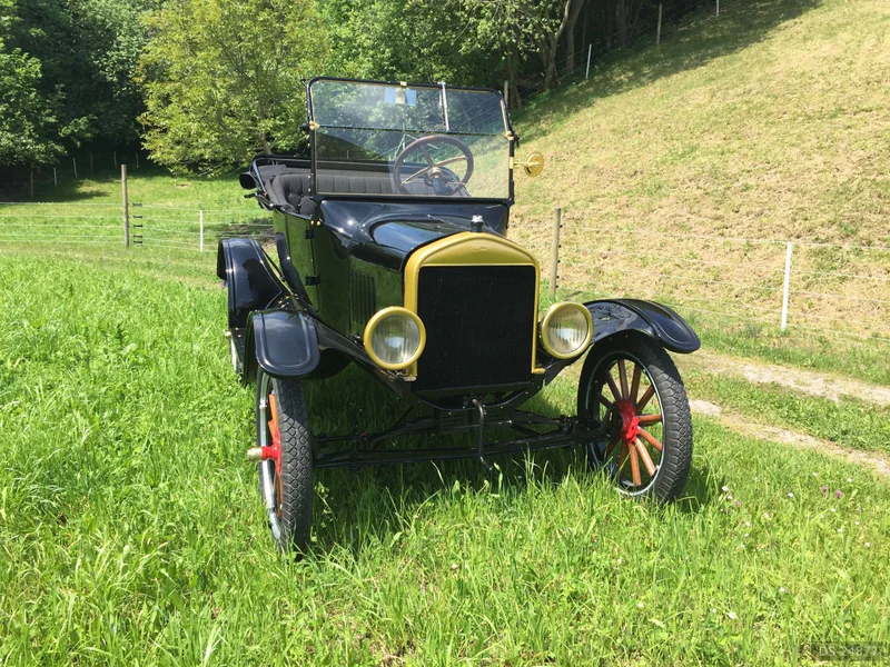 1921 Ford Model T in Bazenheid 2