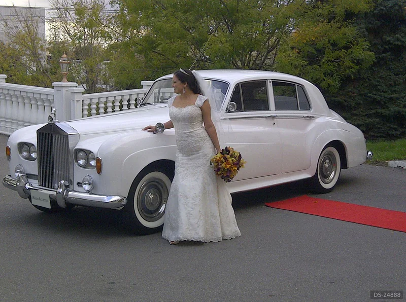 1964 Rolls-Royce Silver Cloud III in Terra Cotta 2