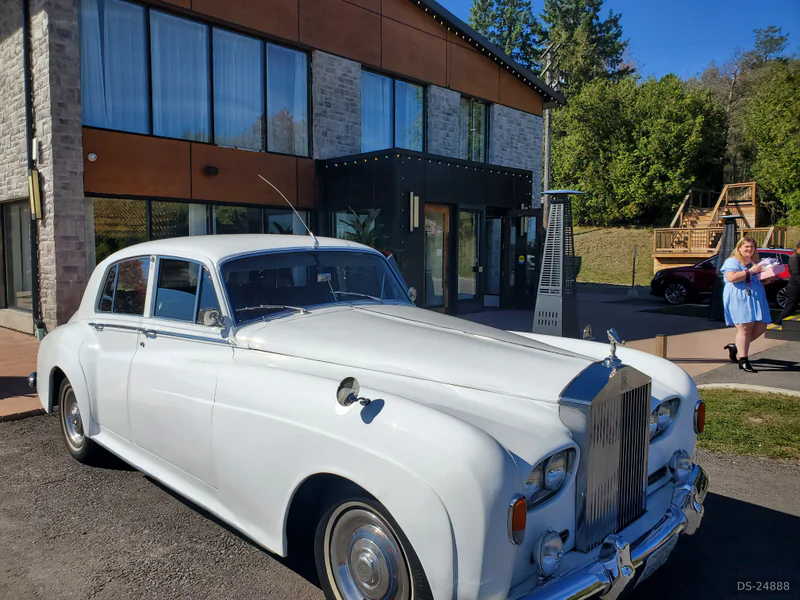 1964 Rolls-Royce Silver Cloud III in Terra Cotta 8