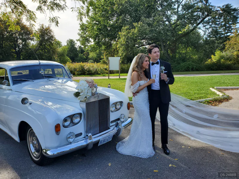 1964 Rolls-Royce Silver Cloud III in Terra Cotta 9