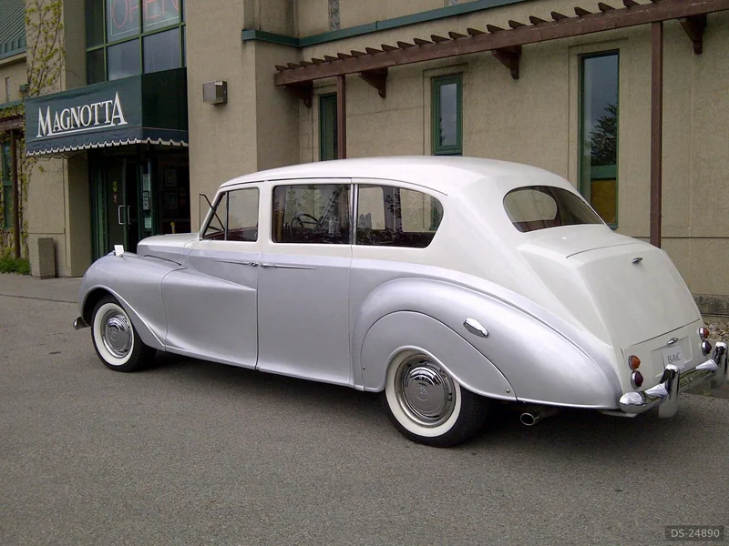 1954 Austin Princess in Terra Cotta 3