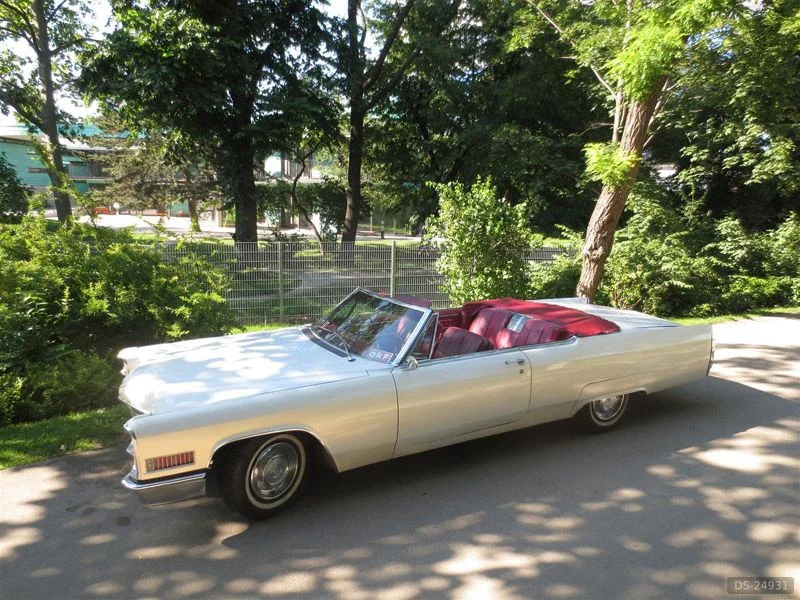 1966 Cadillac DeVille Cabriolet (weiß) in Wien 2