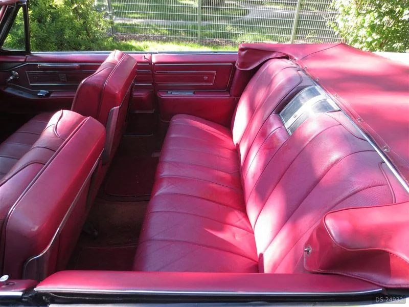 1965 Cadillac DeVille Cabriolet in Wien 3