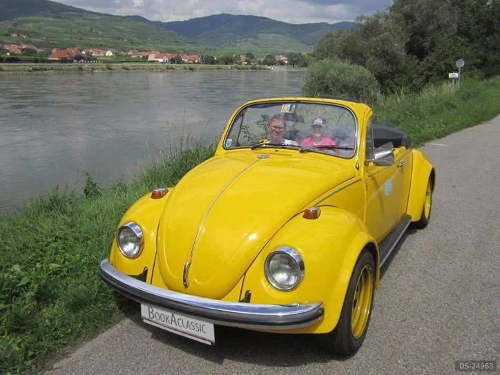 1970 Volkswagen Käfer Cabrio (gelb) in Wien 2