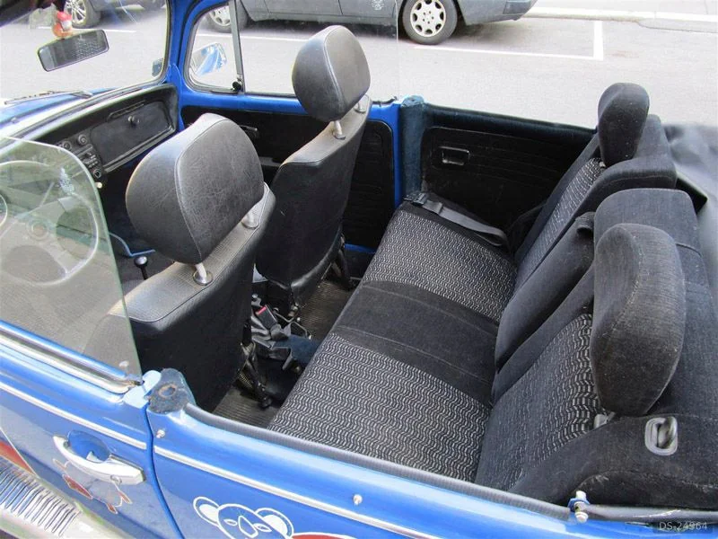 1977 Volkswagen Käfer Cabrio (blau) in Wien 2