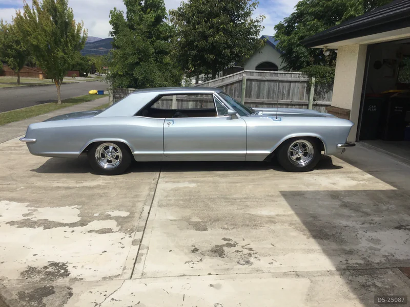 1965 Buick Riviera in Nelson 7
