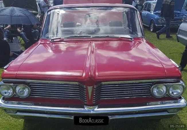 1962 Pontiac Lauratine in Kaitangata 2