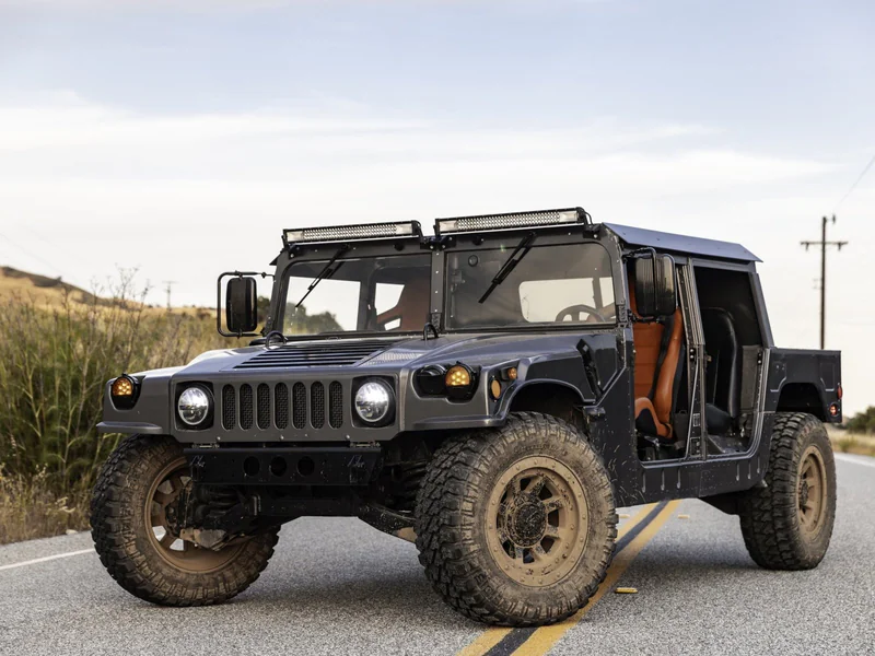 1985 AM General HMMWV Base 2