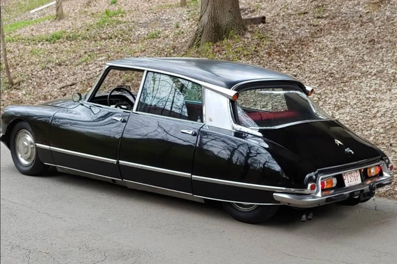 1968 Citroen DS21 Base 2