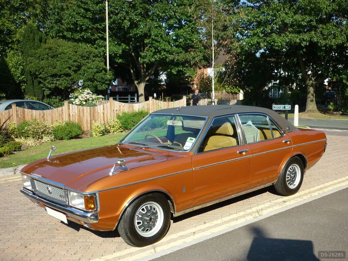 1974 Ford Granada Ghia saloon