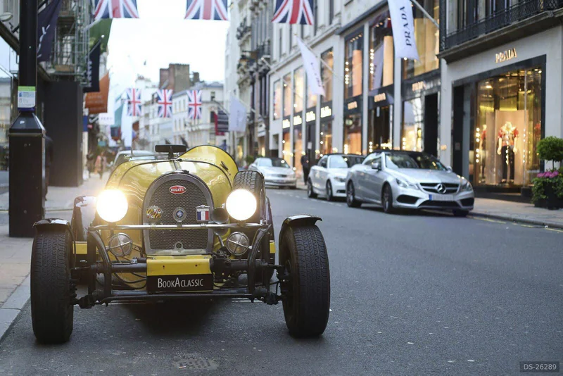 1927 Bugatti Type 35B Recreation in London 3