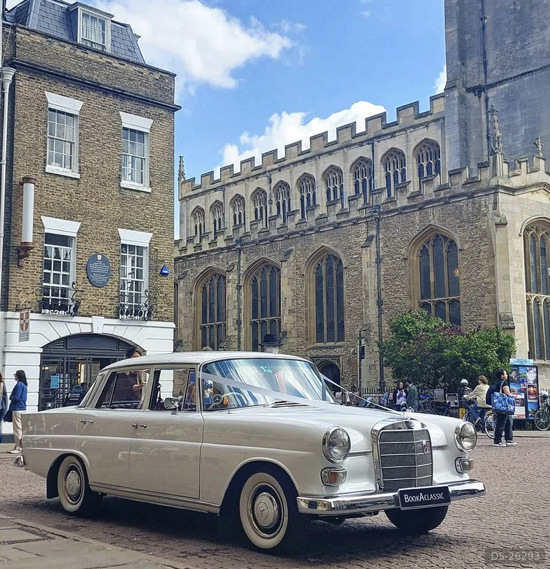 1967 Mercedes-Benz 200 Fintail in Letchworth Garden City 4